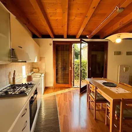 Borgo Del Colle Apartment Colle Umberto (Veneto)